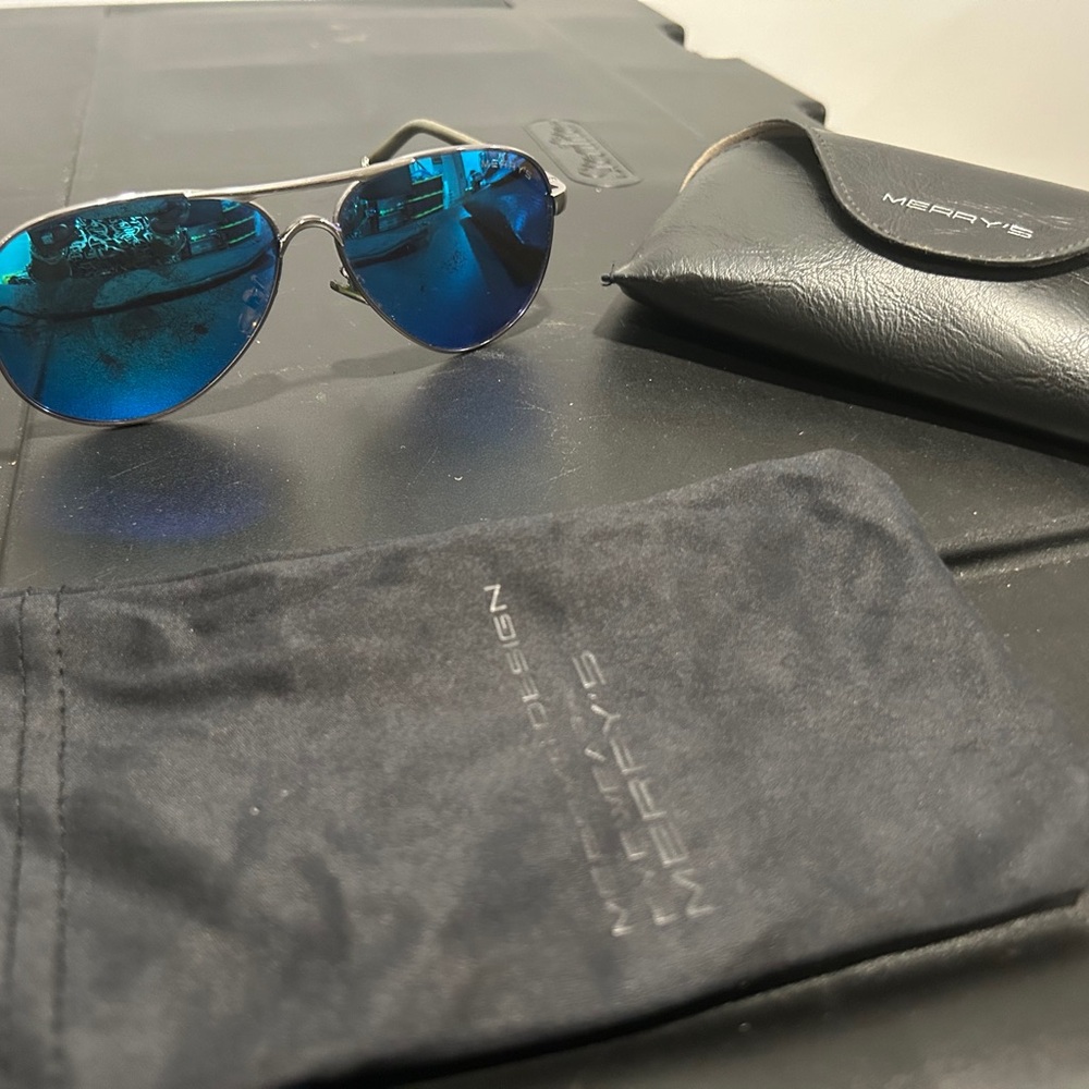 Blue Aviator Sunglasses